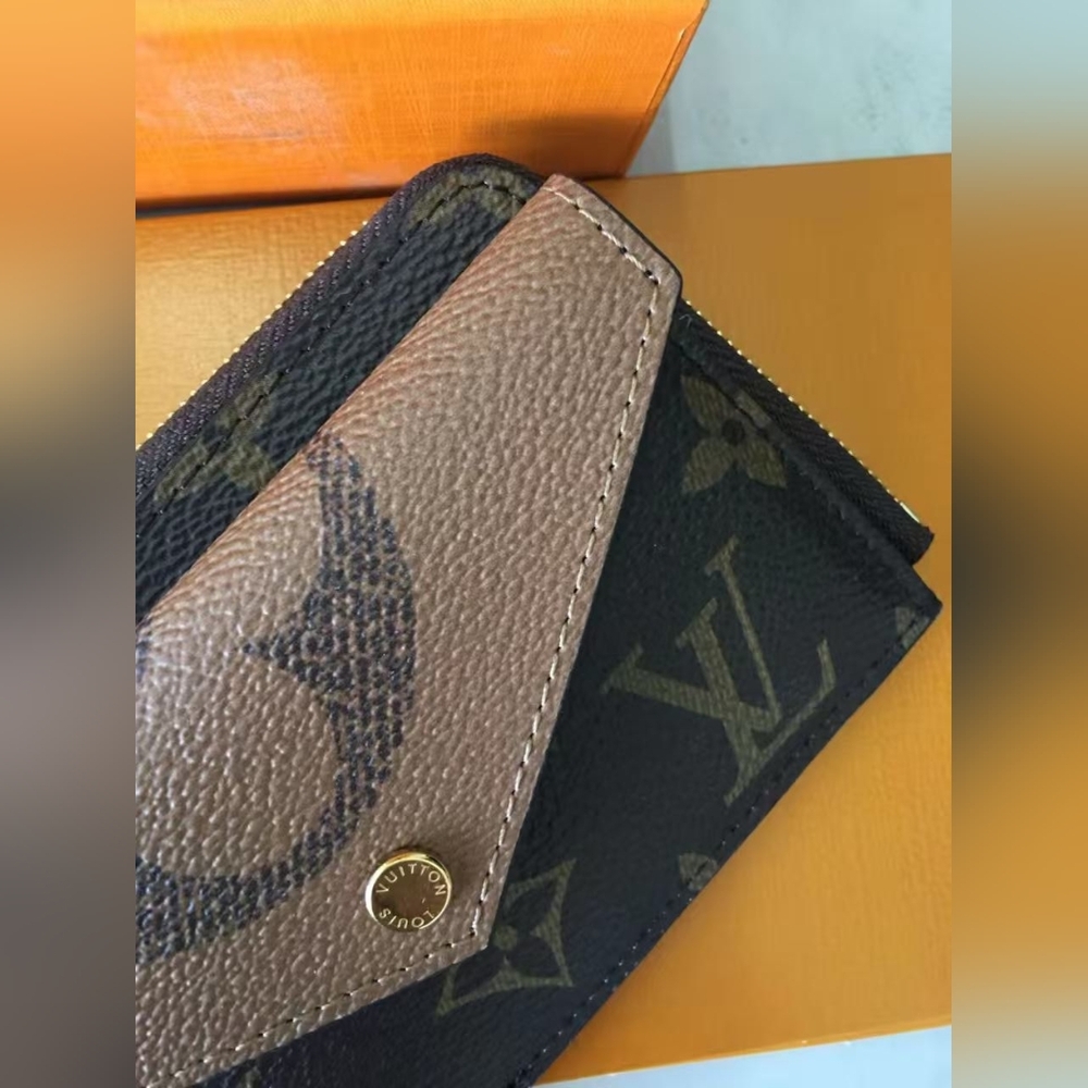 Louis Vuitton Monogram Card Holder Recto Verso - Picture 4 of 10